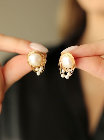 Pierres delicates Vergulde oorstekers met parels