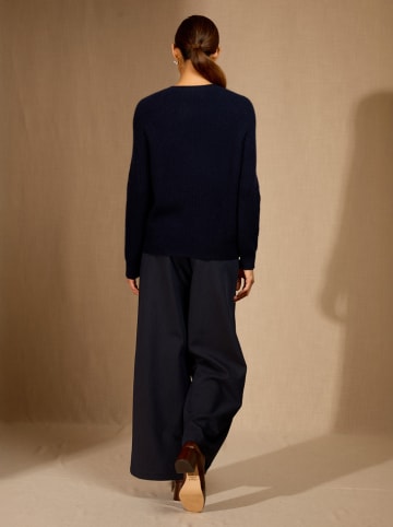 Perfect Cashmere Kaszmirowy sweter "Oceane" w kolorze granatowym