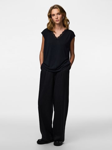 Pieces Shirt "Kamala" in Schwarz