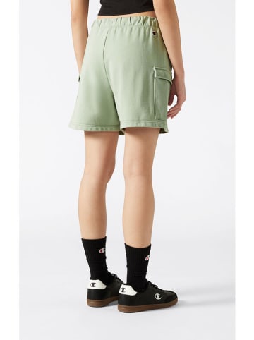 Champion Cargosweatshorts in Grün