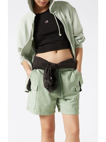 Champion Cargosweatshorts in Grün