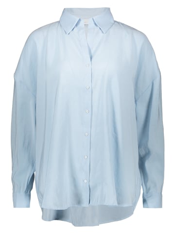 ONLY Carmakoma Bluzka w kolorze błękitnym