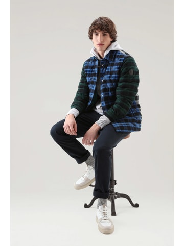 Woolrich Kurtka puchowa "Check" w kolorze niebiesko-zielonym