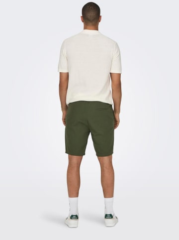 ONLY & SONS Shorts in Moosgrün