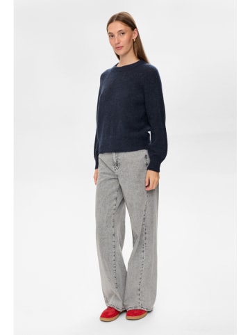 NÜMPH Sweter "Nuriette" w kolorze granatowym