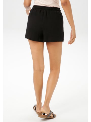 Aniston Short zwart