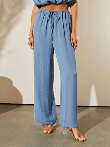 Milan Kiss Marlenehose in Hellblau