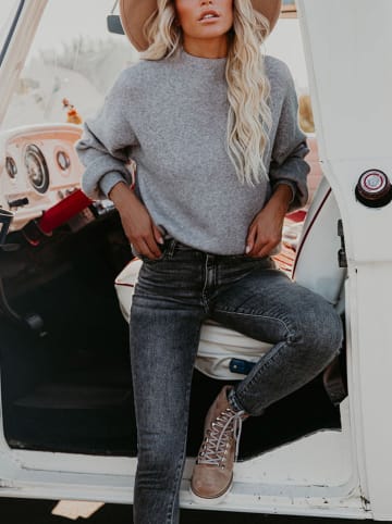 Milan Kiss Pullover in Grau