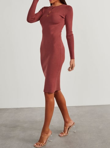 Milan Kiss Sukienka w kolorze szaroróżowym