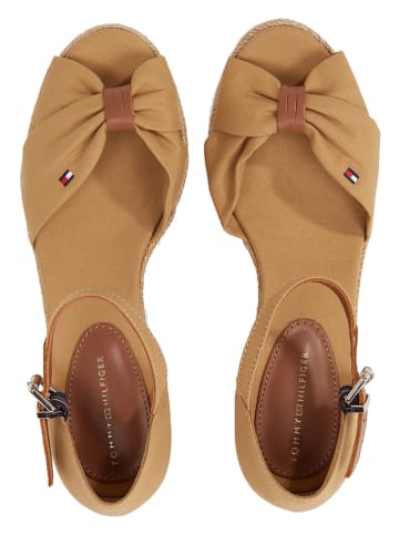 Tommy Hilfiger Shoes Keilsandaletten in Beige