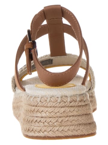 Tommy Hilfiger Shoes Skórzane sandały w kolorze jasnobrązowym na koturnie