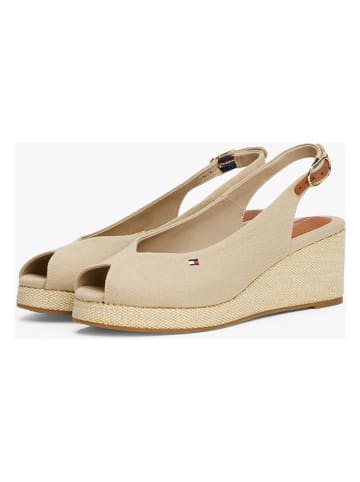 Tommy Hilfiger Shoes Sandały w kolorze beżowym na koturnie