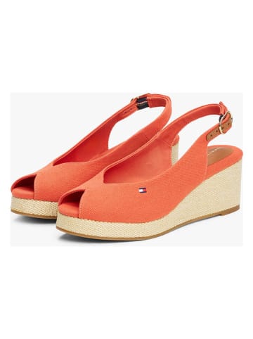 Tommy Hilfiger Shoes Sandały w kolorze łososiowym na koturnie