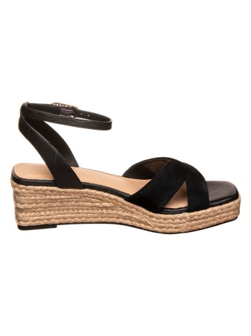 Tommy Hilfiger Shoes Skórzane sandały w kolorze czarnym na koturnie