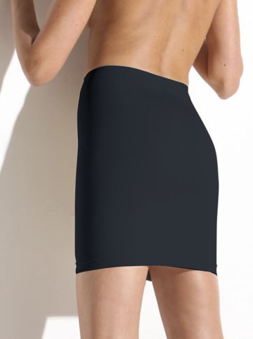 Controlbody Półhalka modelująca w kolorze czarnym