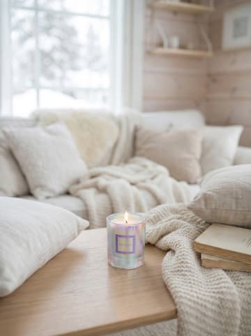 AVA & MAY Duftkerze "Tromsø" in Lila - 200 g