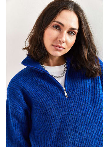 Bianco Lucci Sweter w kolorze niebieskim