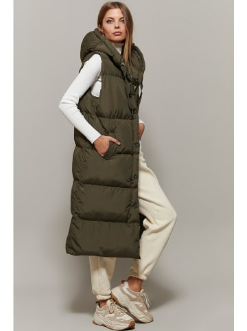 Cool and sexy Steppweste in Khaki