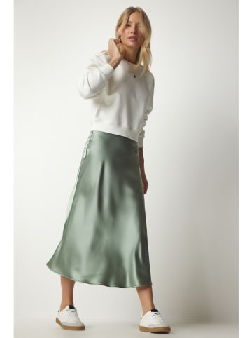 Happiness Istanbul Rock in Grün