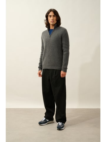 AUTHENTIC CASHMERE Kaschmir-Pullover in Anthrazit