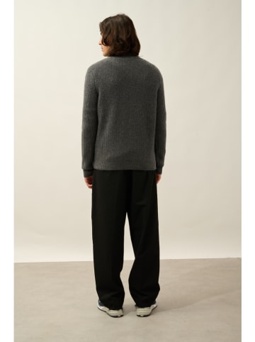 AUTHENTIC CASHMERE Kaschmir-Pullover in Anthrazit