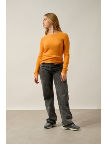 AUTHENTIC CASHMERE Kaszmirowy sweter "Ivy" w kolorze pomarańczowym