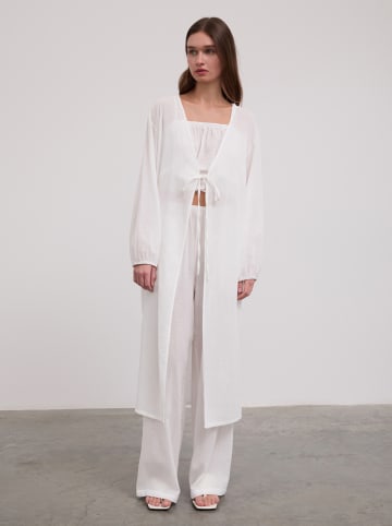 BGN Kimono w kolorze białym