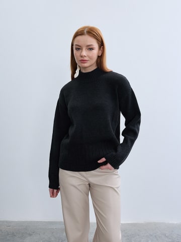BGN Pullover in Schwarz