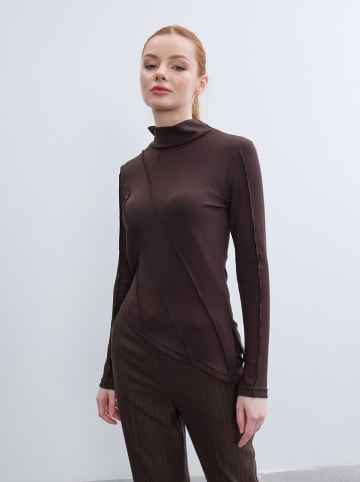 BGN Longsleeve bruin