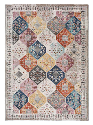 Atticgo Dywan "Mirva" ze wzorem