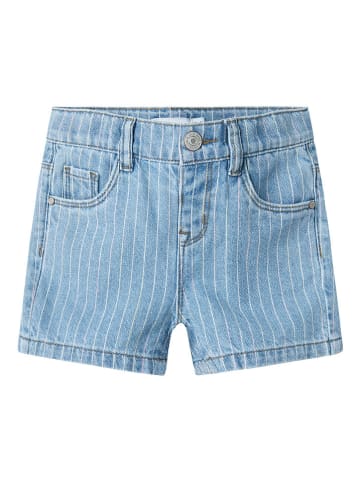 name it Jeans-Shorts in Hellblau