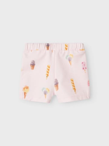 name it Shorts in Rosa