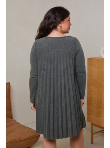 Curvy Lady Jurk kaki