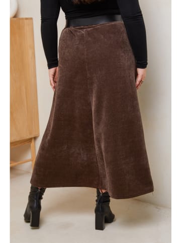 Curvy Lady Spódnica w kolorze brązowym