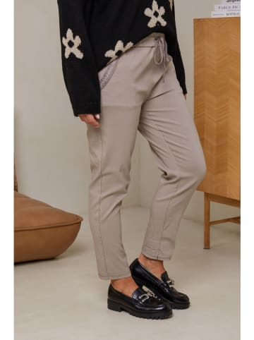 Curvy Lady Hose in Beige