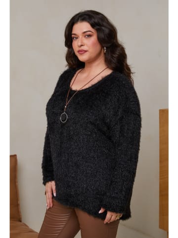 Curvy Lady Sweter w kolorze czarnym