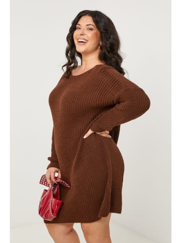 Curvy Lady Gebreide jurk bruin