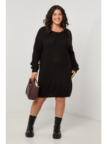 Curvy Lady Sukienka dzianinowa w kolorze czarnym