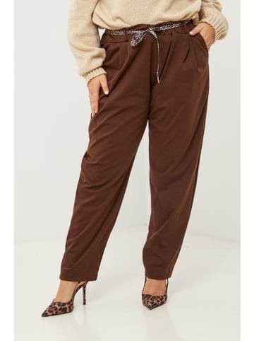 Curvy Lady Hose in Braun