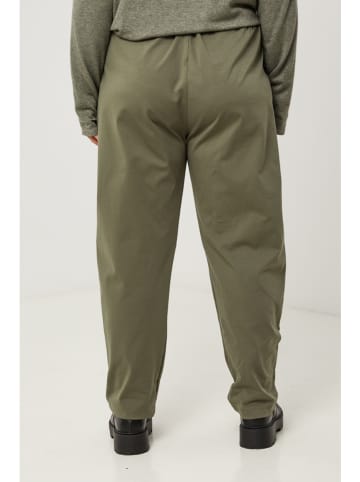 Curvy Lady Spodnie w kolorze khaki