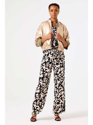 Garcia Hose in Creme/ Schwarz