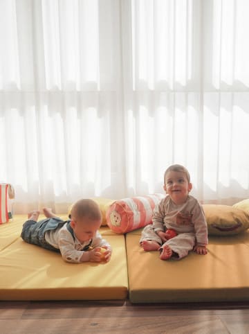 The Wild Hug Spielmatte in Gelb - (L)120 x (B)120 cm