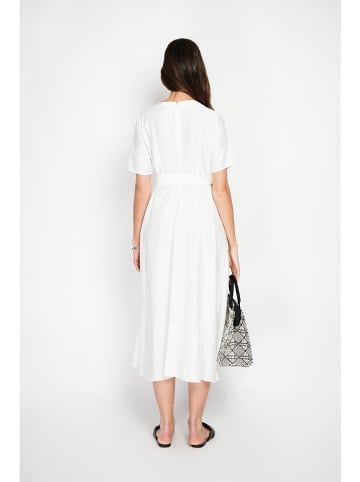 ASSUILI Sukienka w kolorze białym