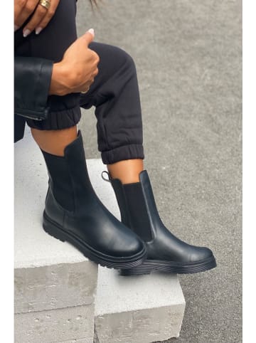 trendyol Chelsea-Boots in Schwarz
