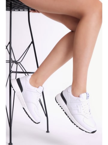 trendyol Sneakers wit