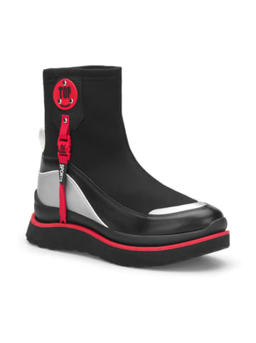 trendyol Boots in Schwarz/ Rot/ Weiß