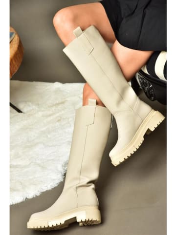 trendyol Stiefel in Creme