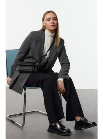 trendyol Veterschoenen zwart