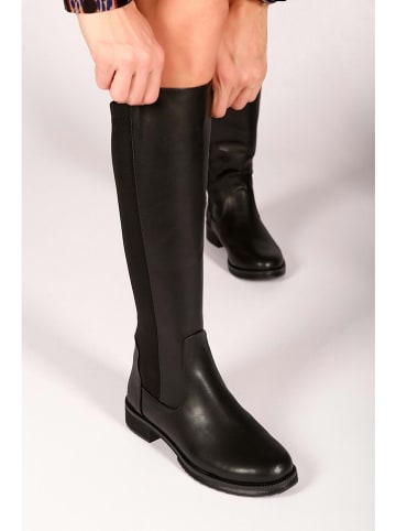 trendyol Stiefel in Schwarz