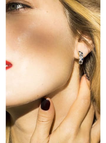 CARATELLI Złote kolczyki-kreole "Toamasina" z diamentami, szafirami i topazemi